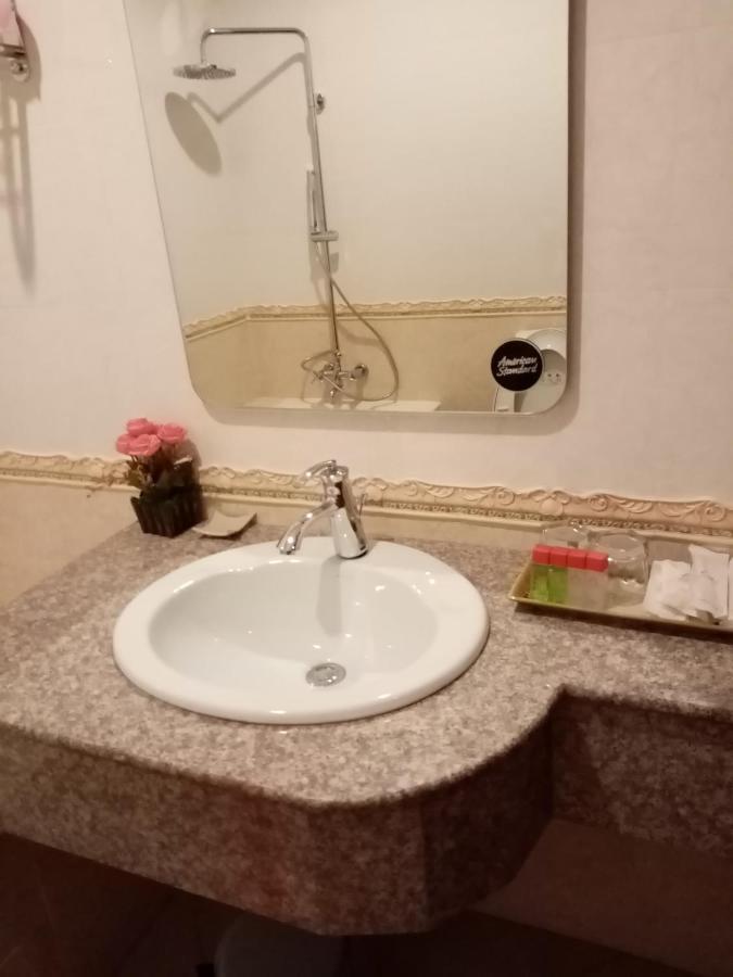 苏巴蒂斯酒店 巴色 外观 照片